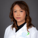 Phouikham, Lily